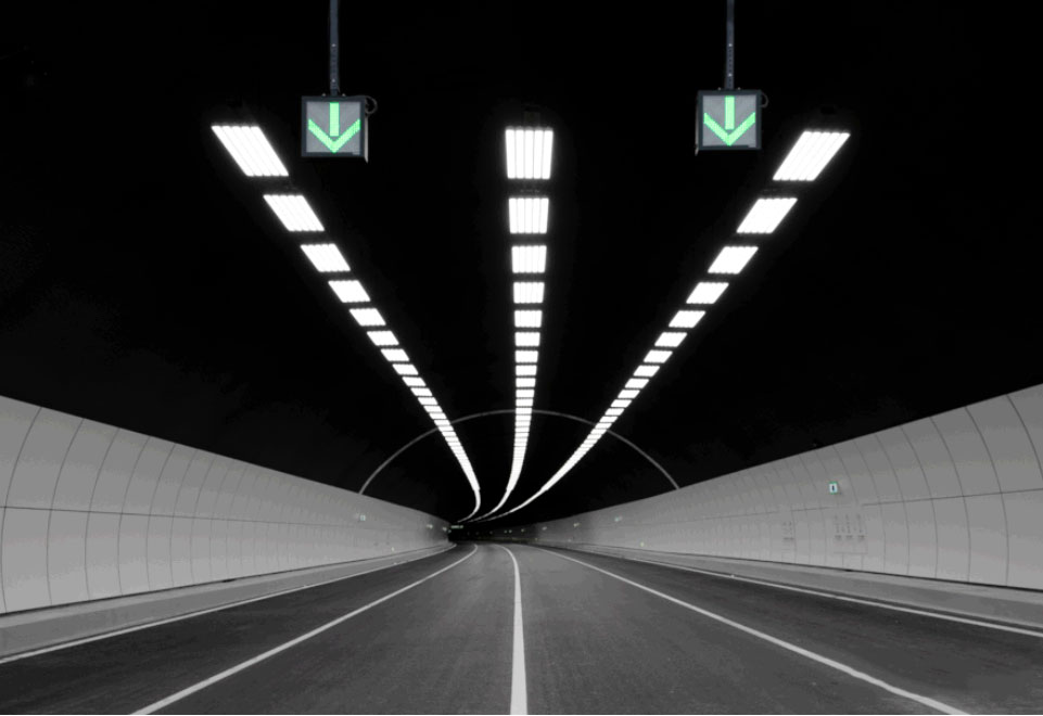 tunnel light and driver visual adaption